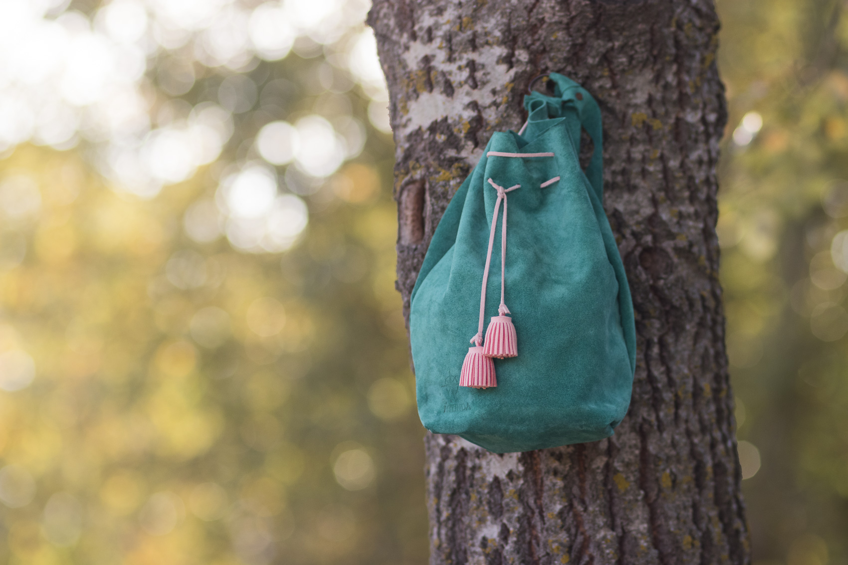 JOSSELIN - Girls Leather Bucket Bag