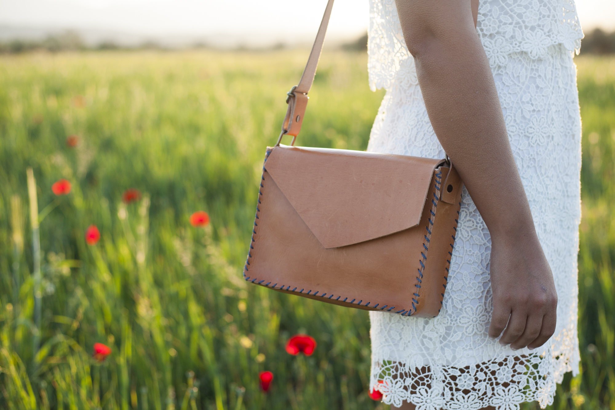 AMORGOS - Beige Leather Shoulder Bag